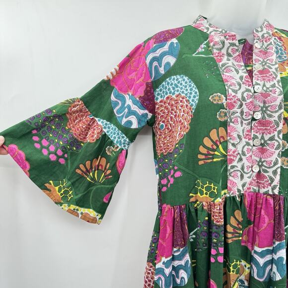 Mod's Mahal Boho Floral Tiered Maxi Dress Size XS Green Multi Tropical Resort - Picture 4 of 13